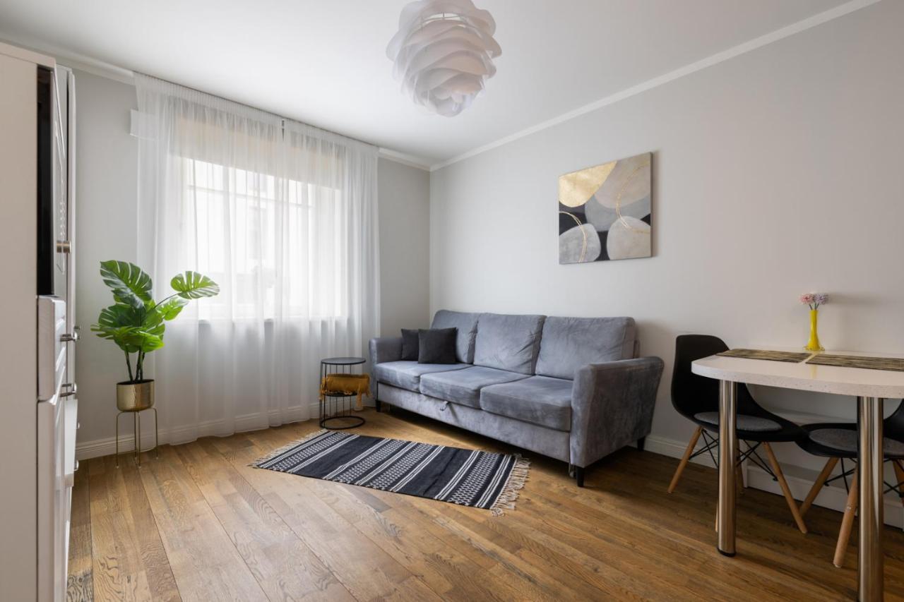 Brand New, Cozy And Quiet 1 Bedroom Apartment, Free Parking タリン エクステリア 写真