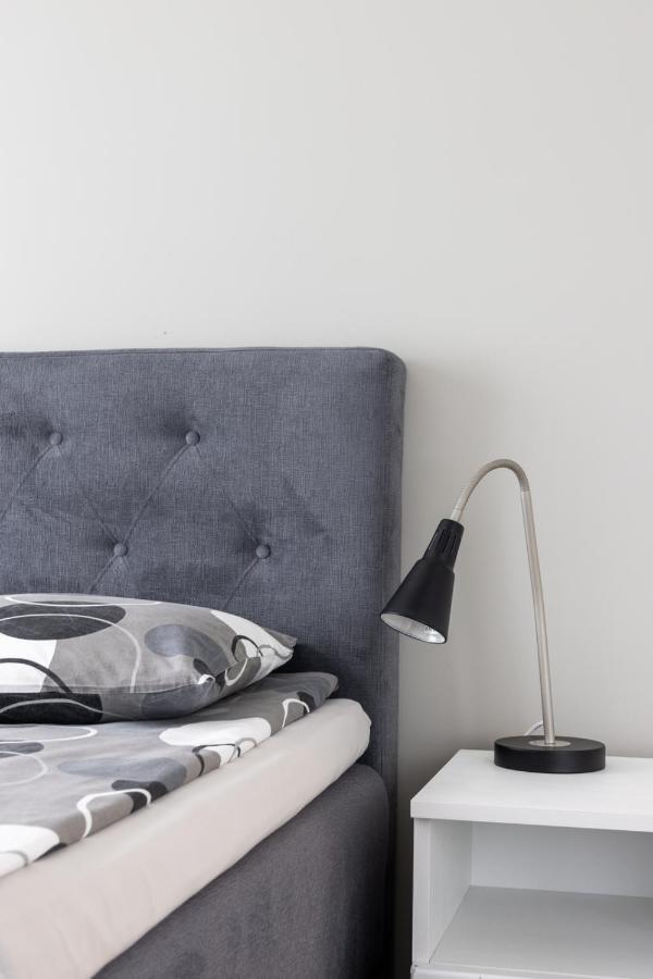 Brand New, Cozy And Quiet 1 Bedroom Apartment, Free Parking タリン エクステリア 写真