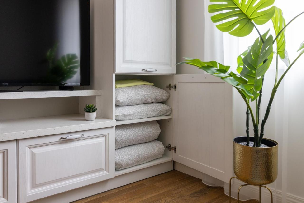 Brand New, Cozy And Quiet 1 Bedroom Apartment, Free Parking タリン エクステリア 写真