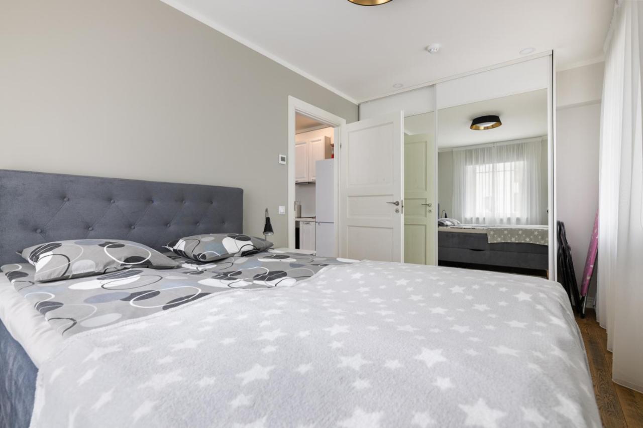 Brand New, Cozy And Quiet 1 Bedroom Apartment, Free Parking タリン エクステリア 写真