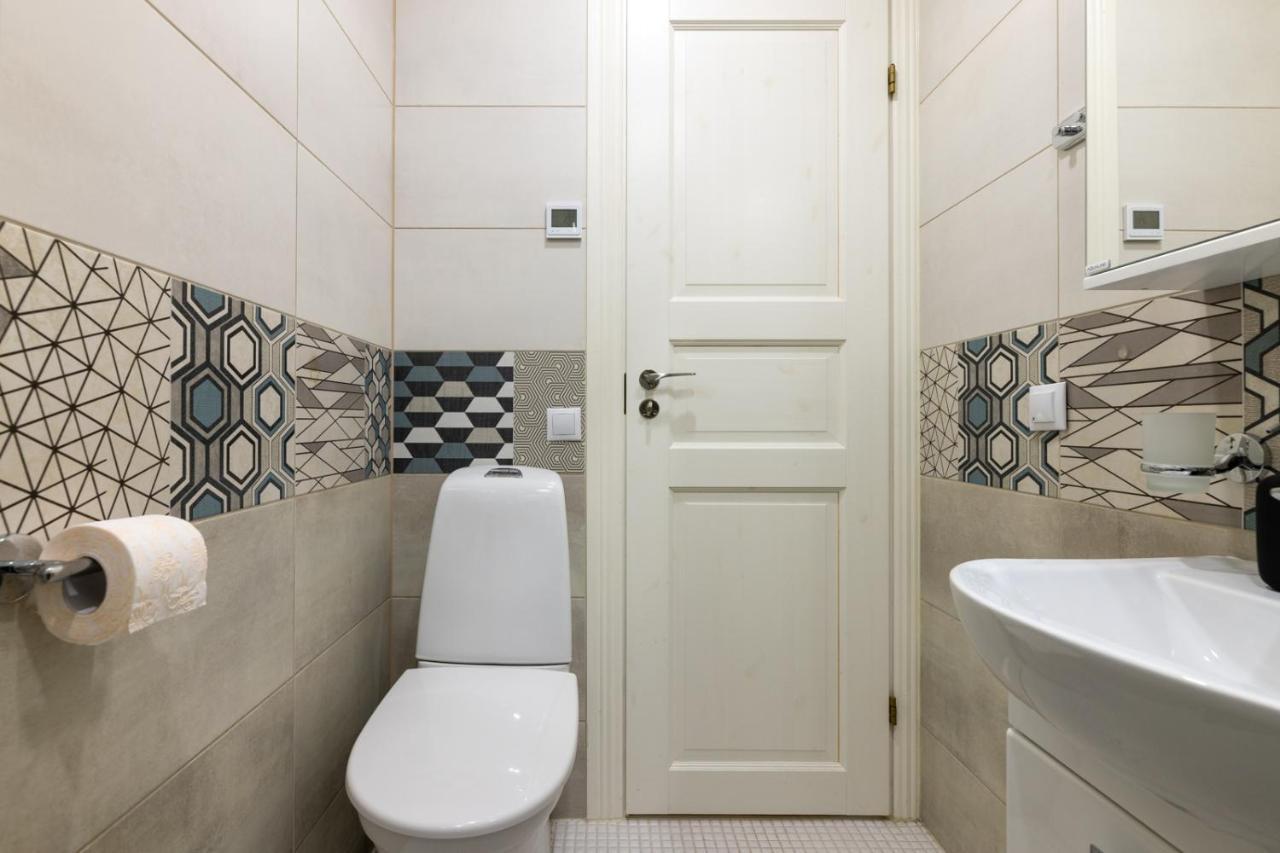 Brand New, Cozy And Quiet 1 Bedroom Apartment, Free Parking タリン エクステリア 写真